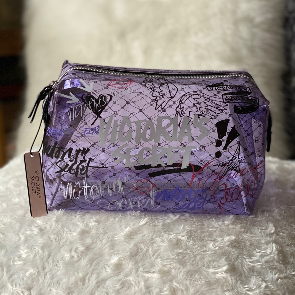 VS Beauty Bag, NWT
